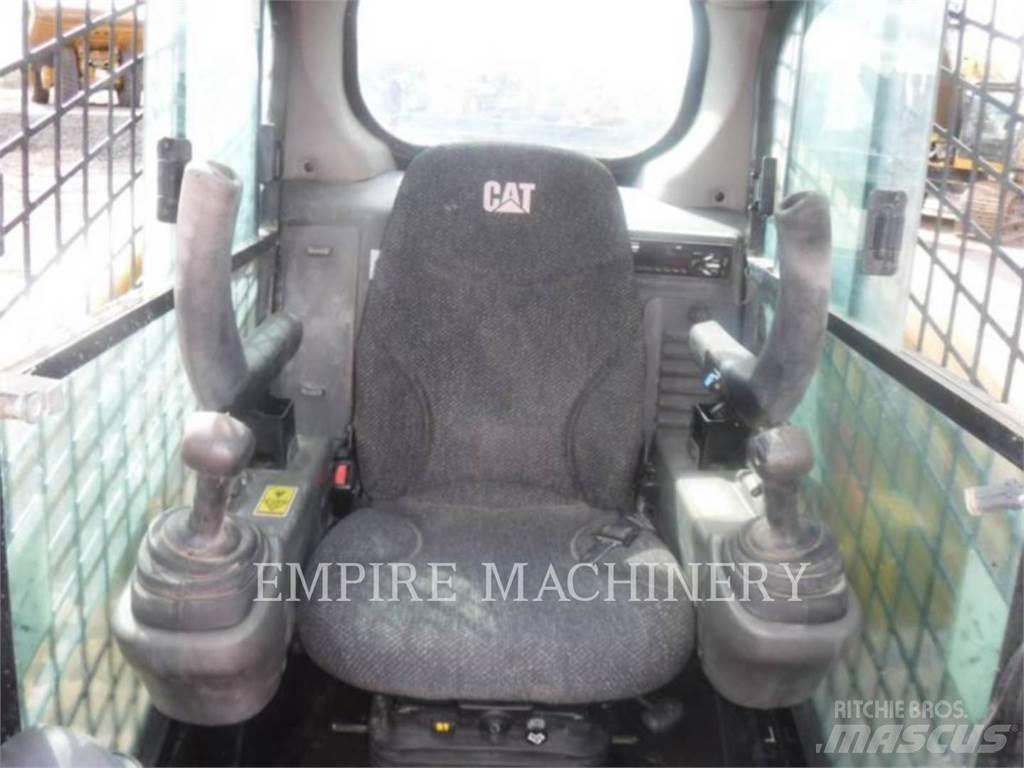 CAT 279D Φορτωτάκια