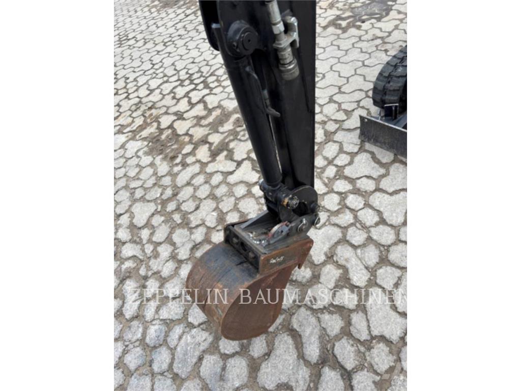 CAT 300.9D Εκσκαφείς με ερπύστριες