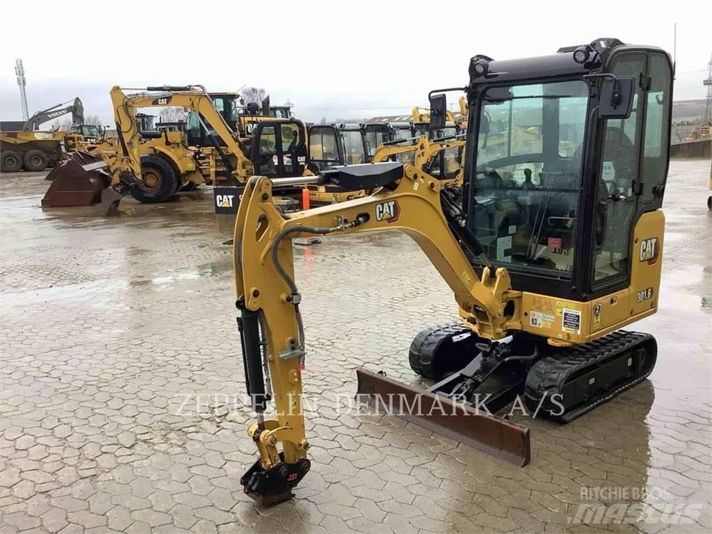 CAT 301.6 Εκσκαφείς με ερπύστριες