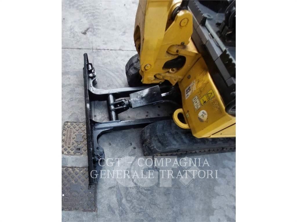 CAT 301.7 Εκσκαφείς με ερπύστριες