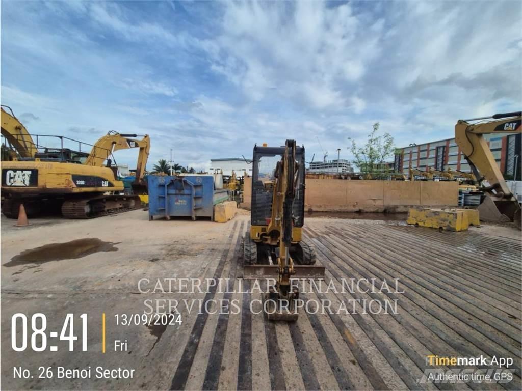 CAT 301.7-05CR Εκσκαφείς με ερπύστριες