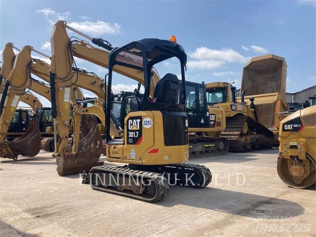 CAT 301.705 Εκσκαφείς με ερπύστριες