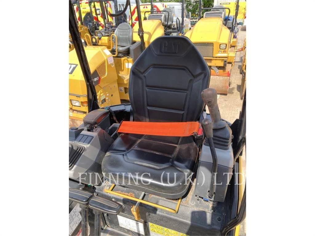 CAT 301.705 Εκσκαφείς με ερπύστριες