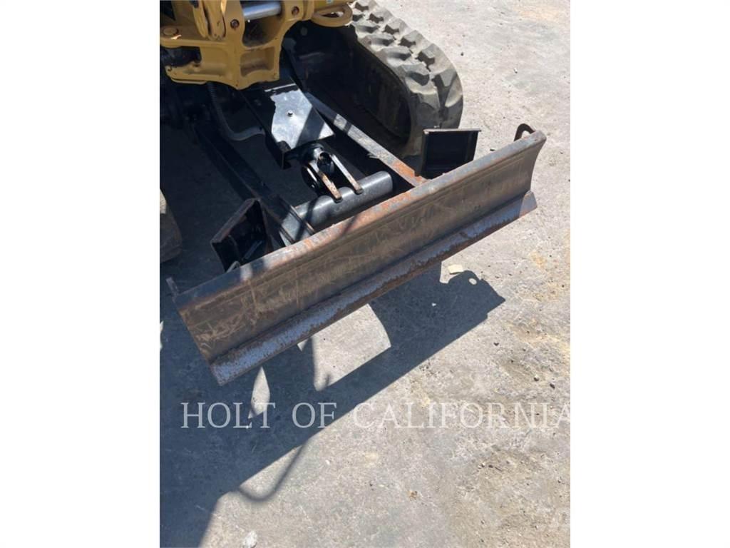 CAT 301.8 Εκσκαφείς με ερπύστριες