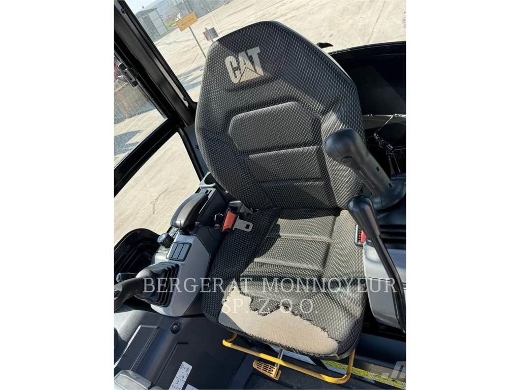 CAT 301.8 Εκσκαφείς με ερπύστριες