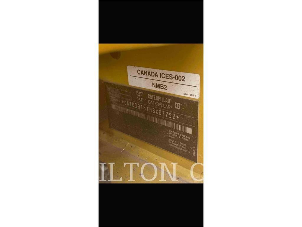 CAT 301.8 Εκσκαφείς με ερπύστριες