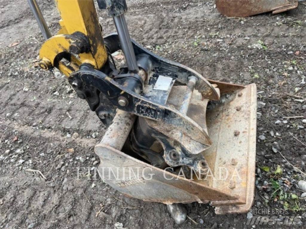 CAT 302-05 Εκσκαφείς με ερπύστριες
