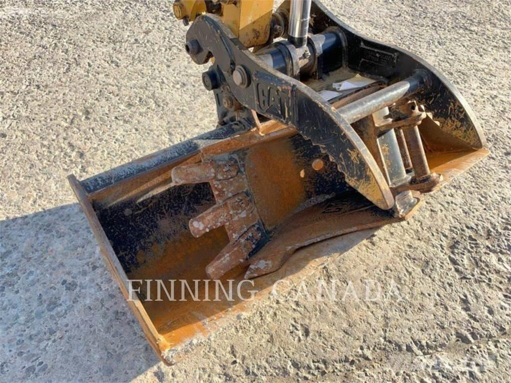 CAT 302-05 Εκσκαφείς με ερπύστριες