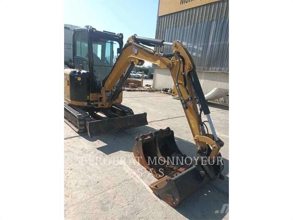 CAT 302.7 Εκσκαφείς με ερπύστριες