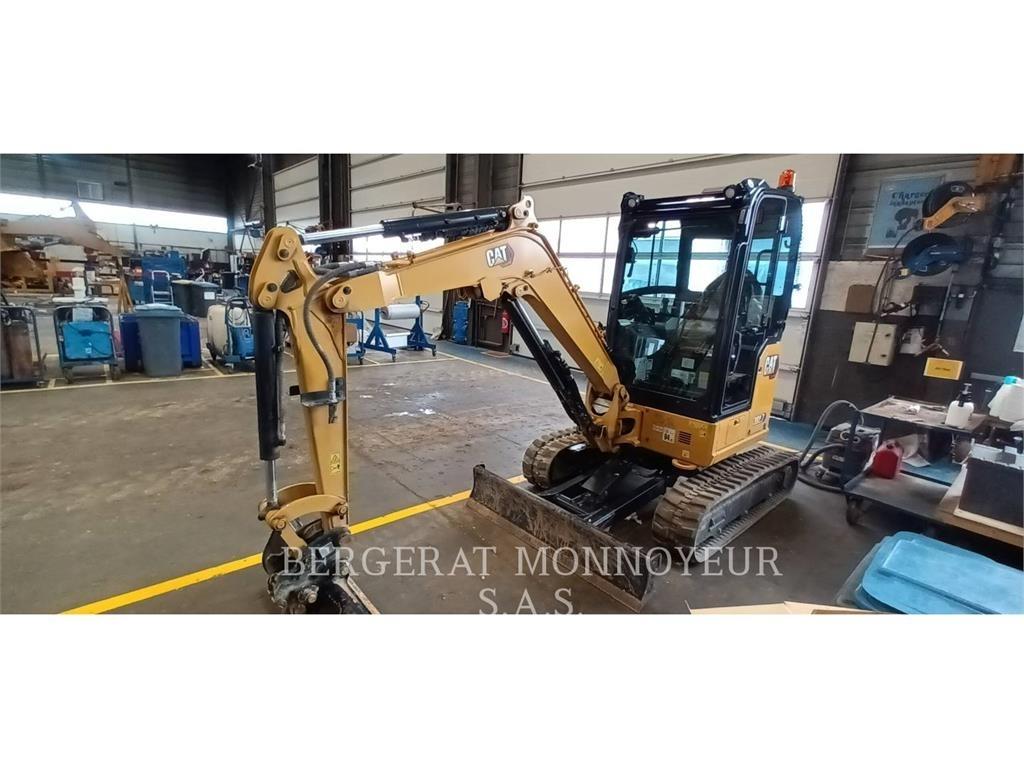 CAT 302.7 Εκσκαφείς με ερπύστριες