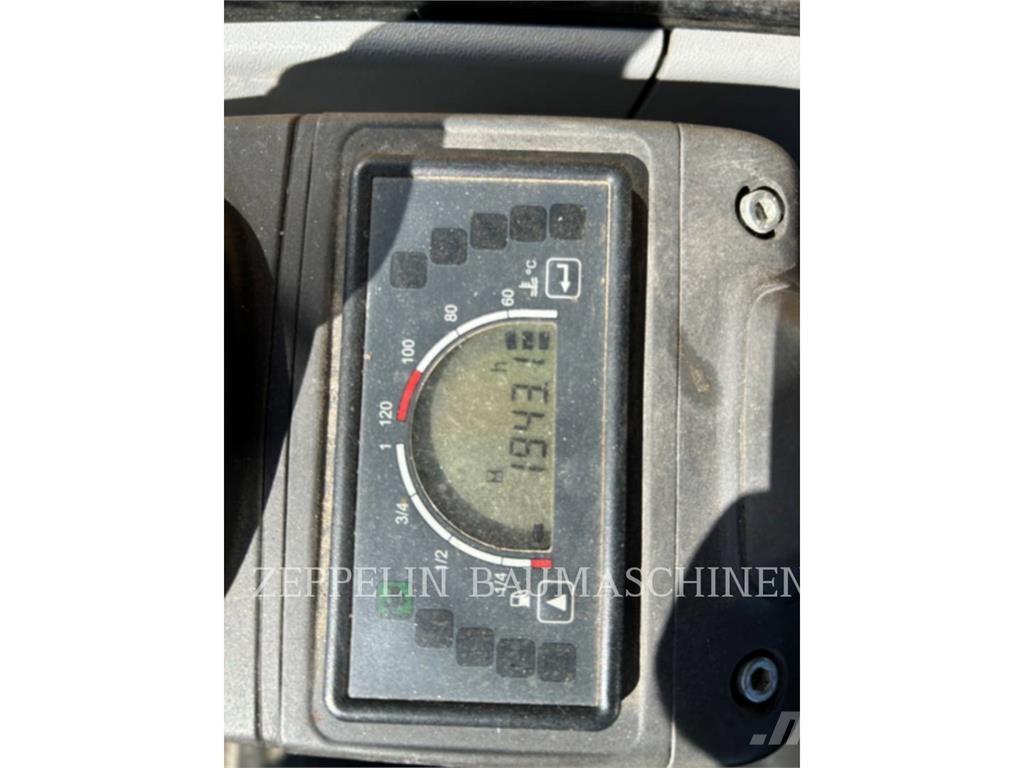 CAT 302.7D Εκσκαφείς με ερπύστριες