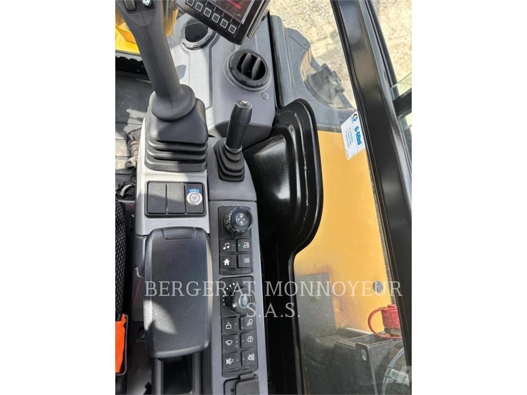 CAT 303.5 Εκσκαφείς με ερπύστριες