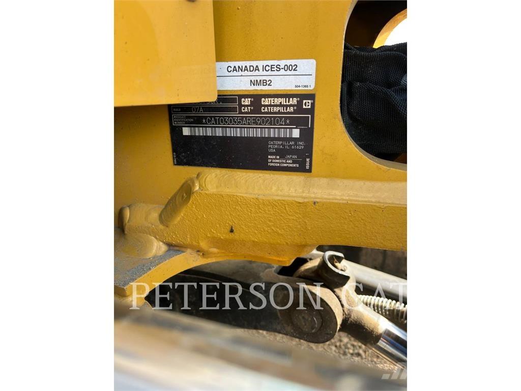 CAT 303.5 Εκσκαφείς με ερπύστριες