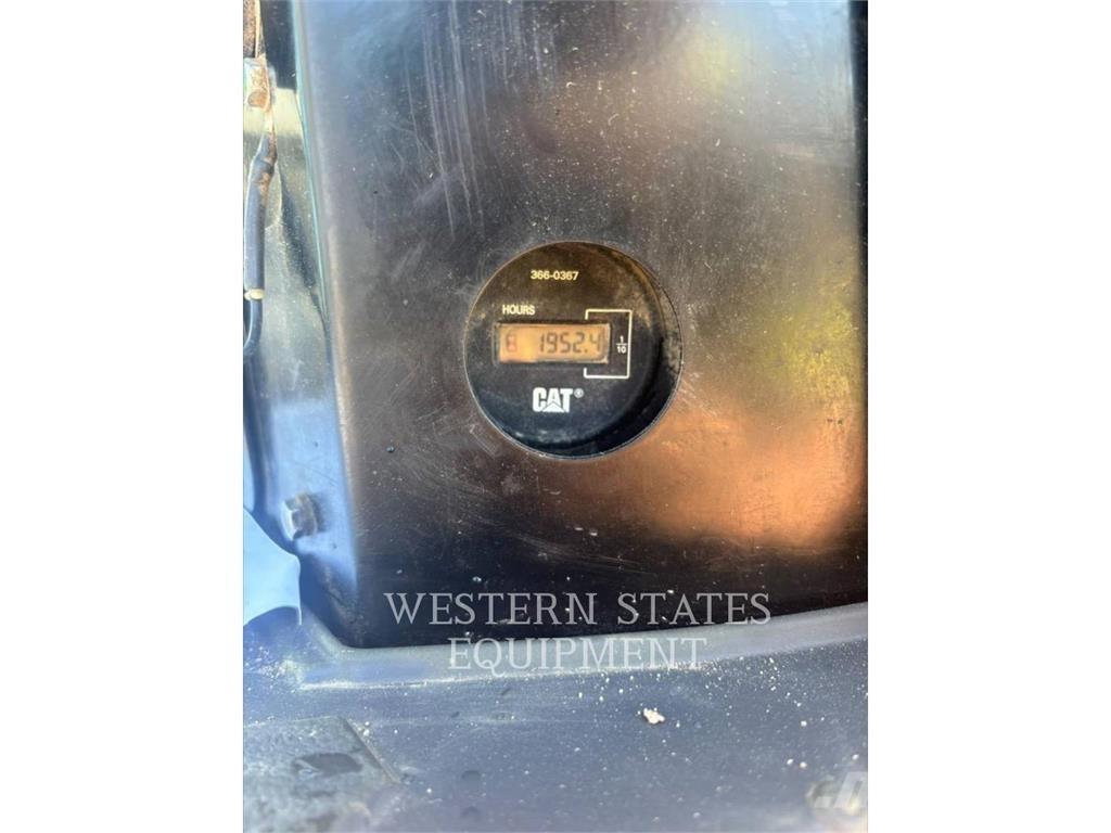 CAT 303.5E2 Εκσκαφείς με ερπύστριες