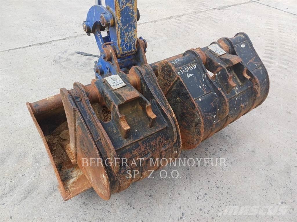 CAT 303 CR Εκσκαφείς με ερπύστριες