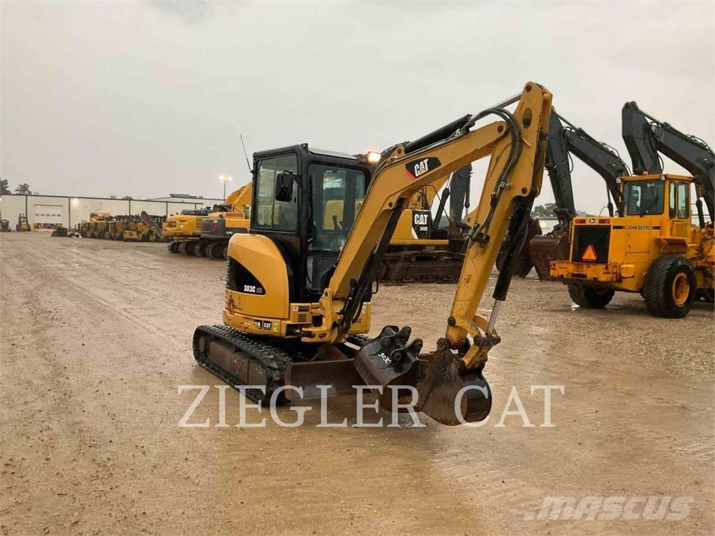 CAT 303C Εκσκαφείς με ερπύστριες