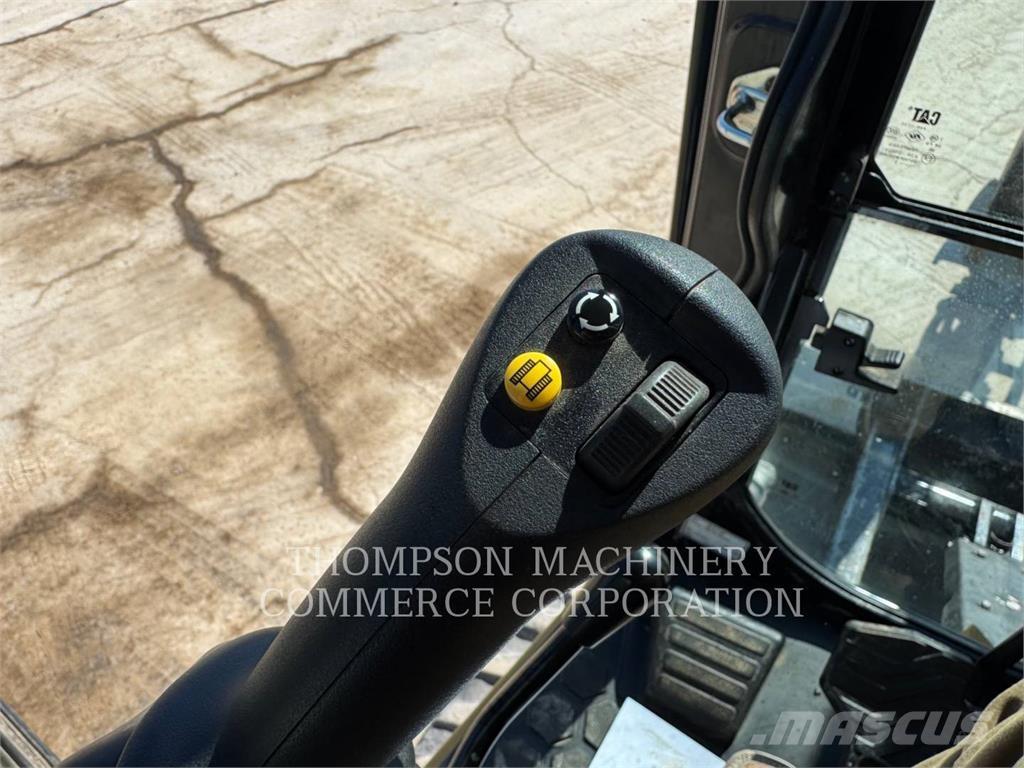 CAT 304 Εκσκαφείς με ερπύστριες