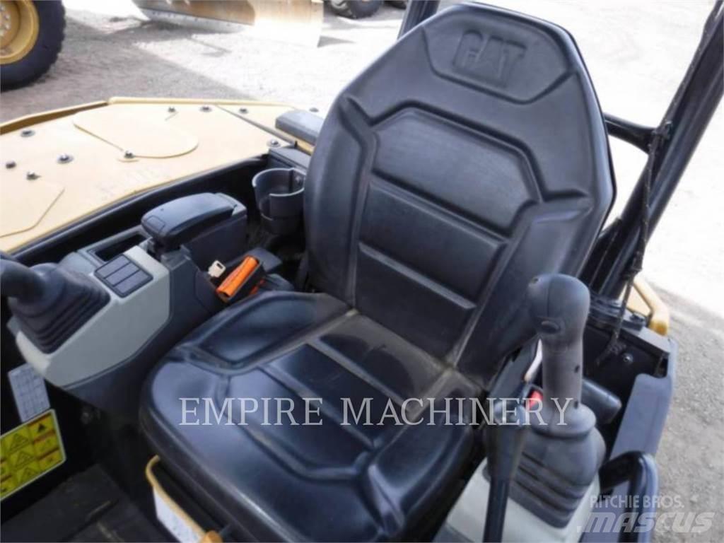 CAT 304-07 Εκσκαφείς με ερπύστριες