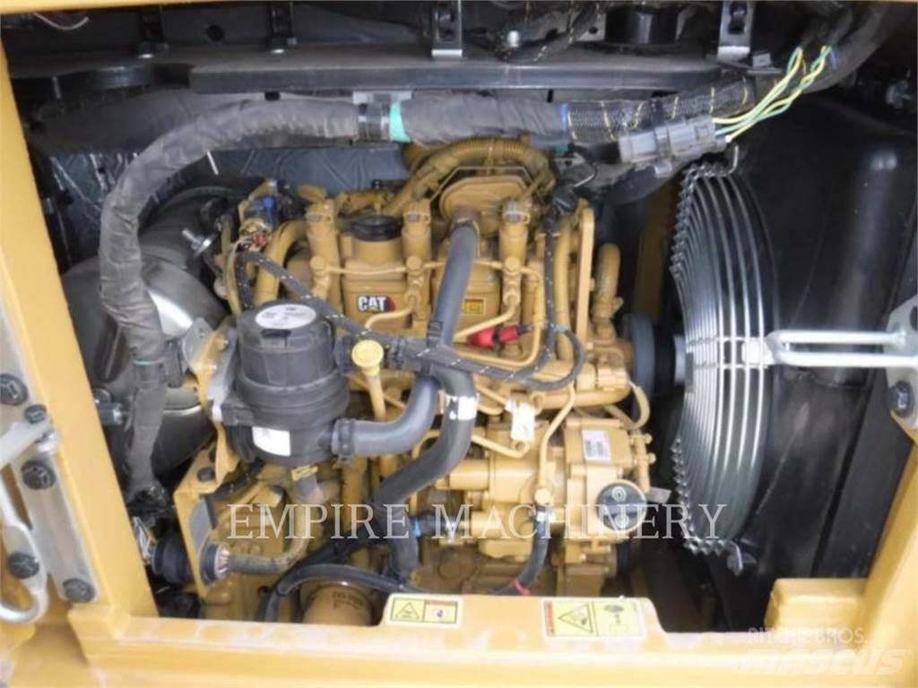 CAT 304-07 Εκσκαφείς με ερπύστριες