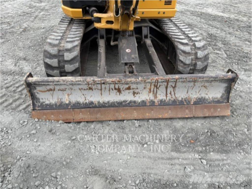 CAT 304-07 Εκσκαφείς με ερπύστριες