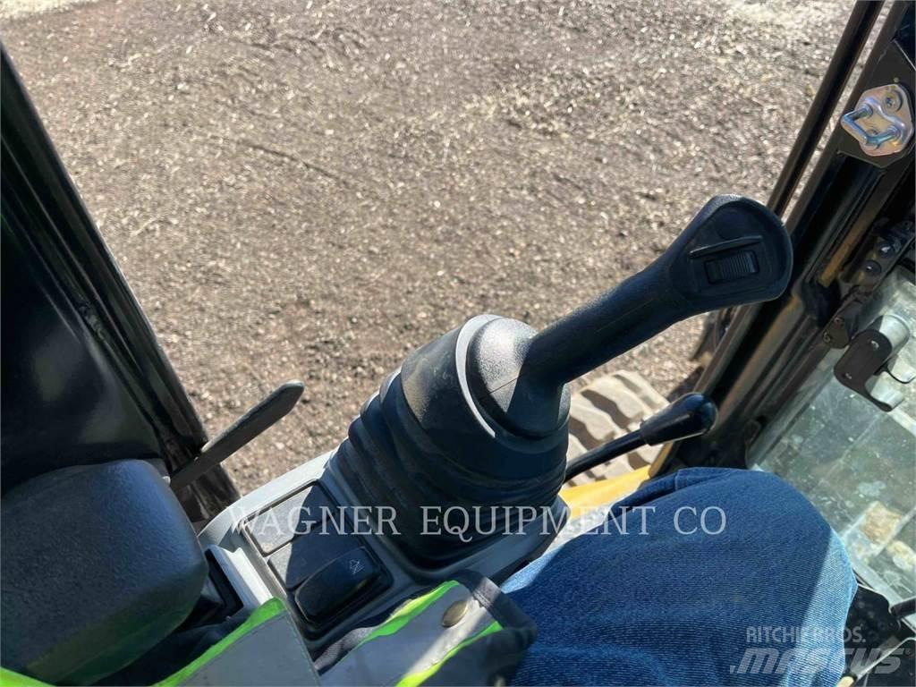 CAT 304E2 Εκσκαφείς με ερπύστριες