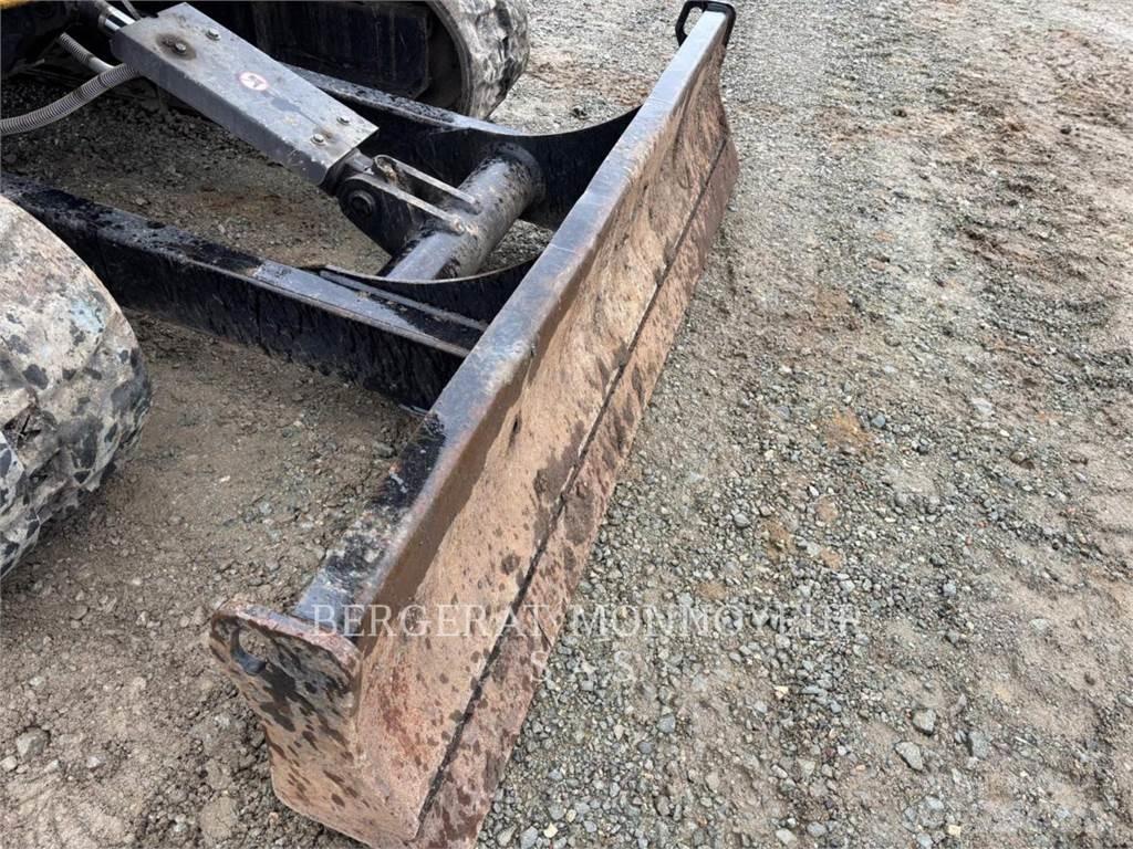 CAT 305 Εκσκαφείς με ερπύστριες