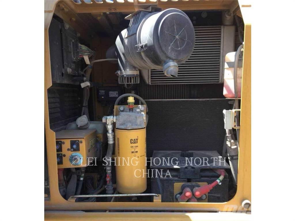 CAT 313D2GC Εκσκαφείς με ερπύστριες