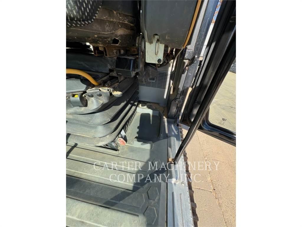 CAT 320 Εκσκαφείς με ερπύστριες