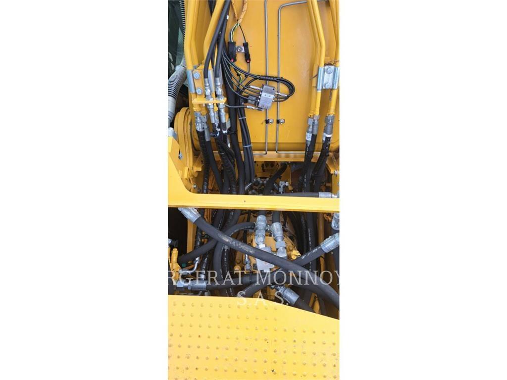 CAT 320-07 Εκσκαφείς με ερπύστριες