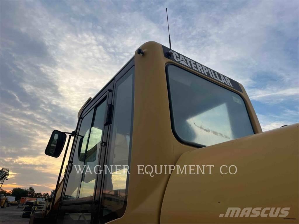 CAT 320CL Εκσκαφείς με ερπύστριες