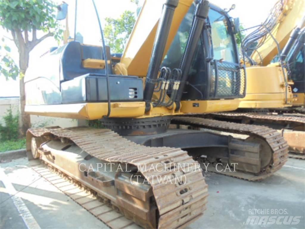 CAT 320D2 Εκσκαφείς με ερπύστριες