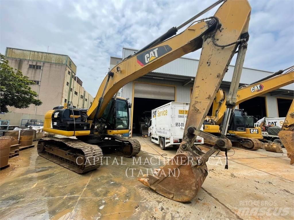 CAT 320D2 Εκσκαφείς με ερπύστριες