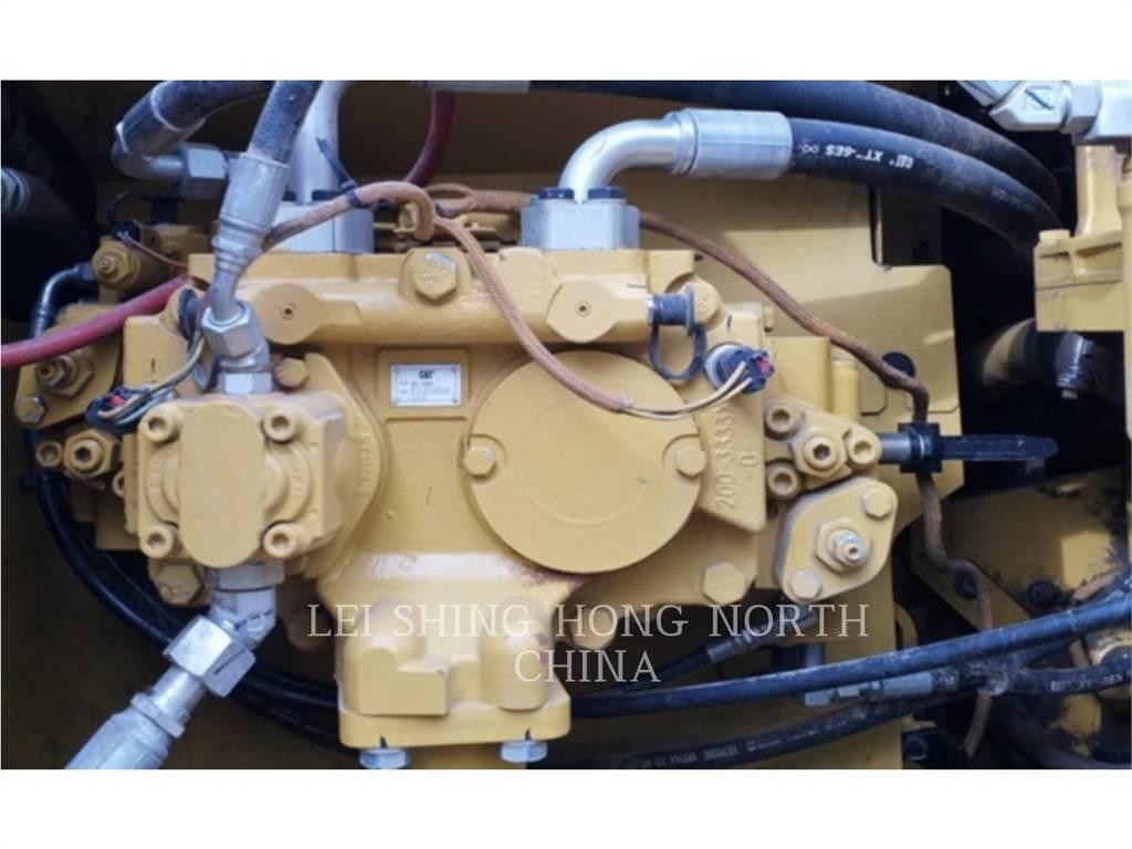 CAT 320D2 Εκσκαφείς με ερπύστριες