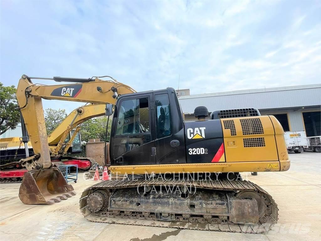 CAT 320D2 Εκσκαφείς με ερπύστριες