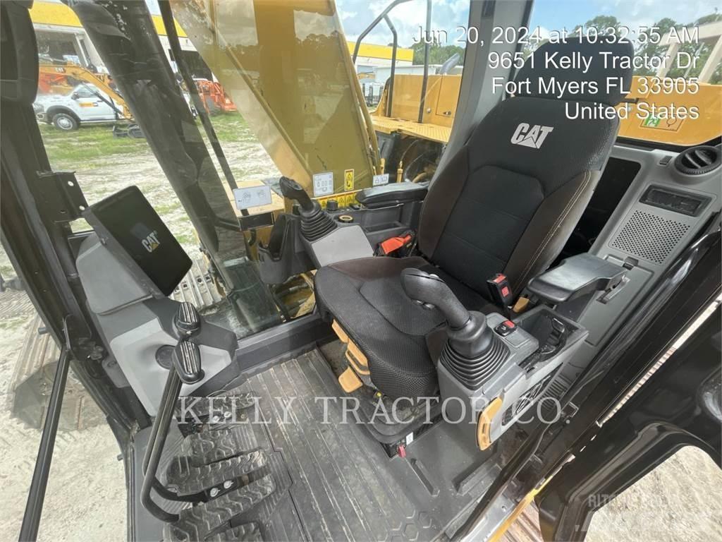 CAT 323 Εκσκαφείς με ερπύστριες