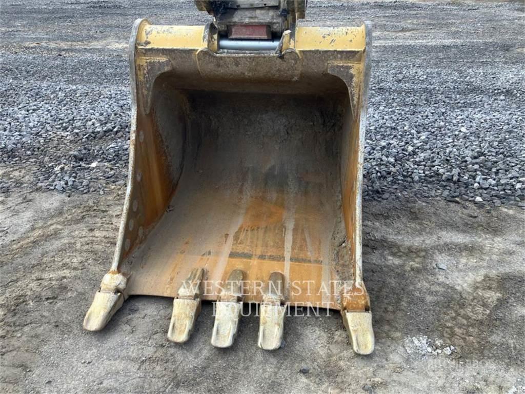 CAT 323 Εκσκαφείς με ερπύστριες