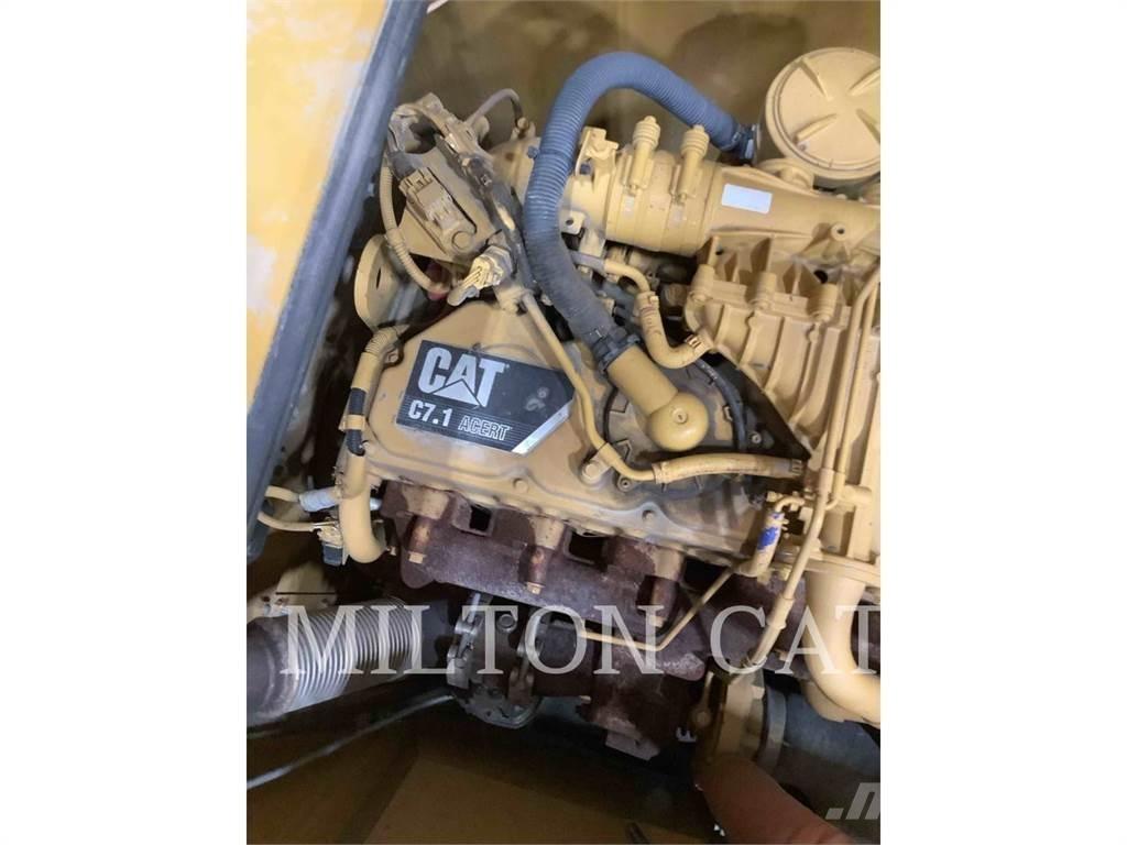 CAT 323 Εκσκαφείς με ερπύστριες