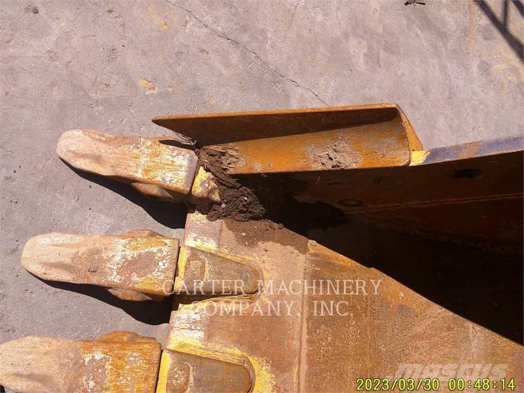 CAT 323-07 Εκσκαφείς με ερπύστριες