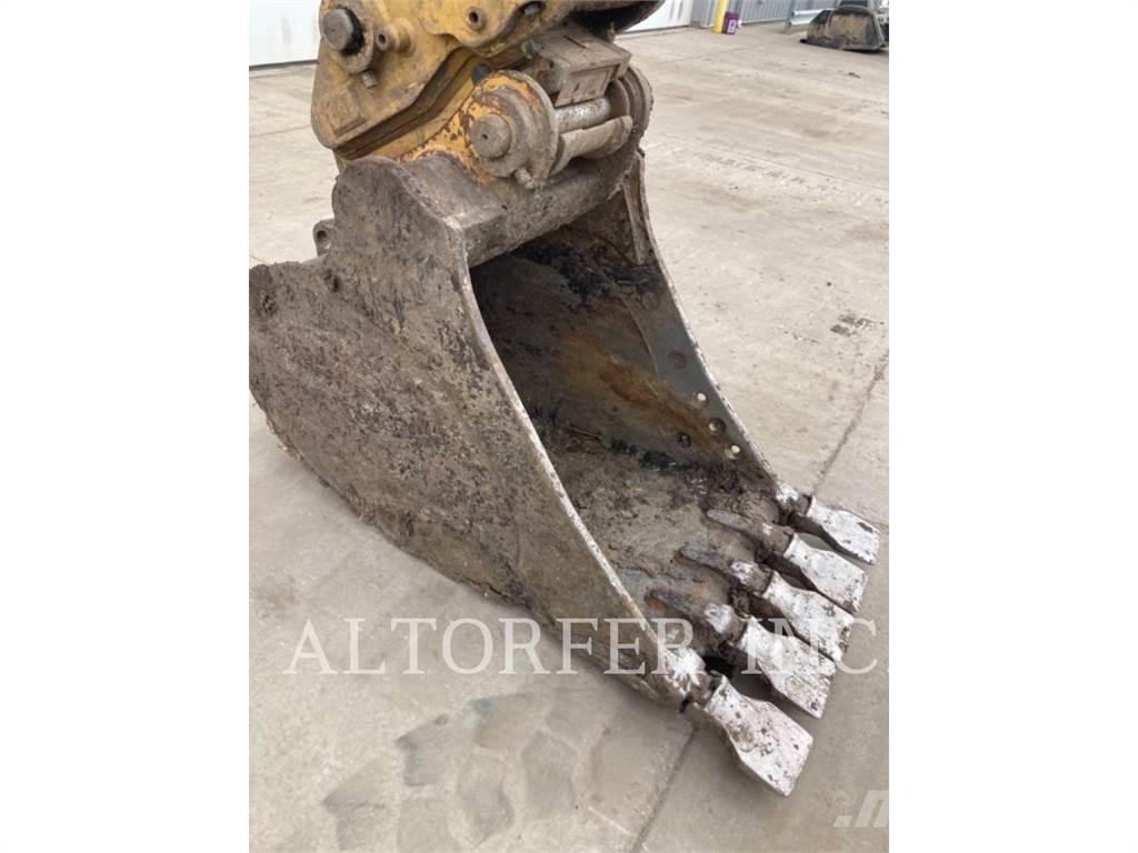CAT 323-07 Εκσκαφείς με ερπύστριες