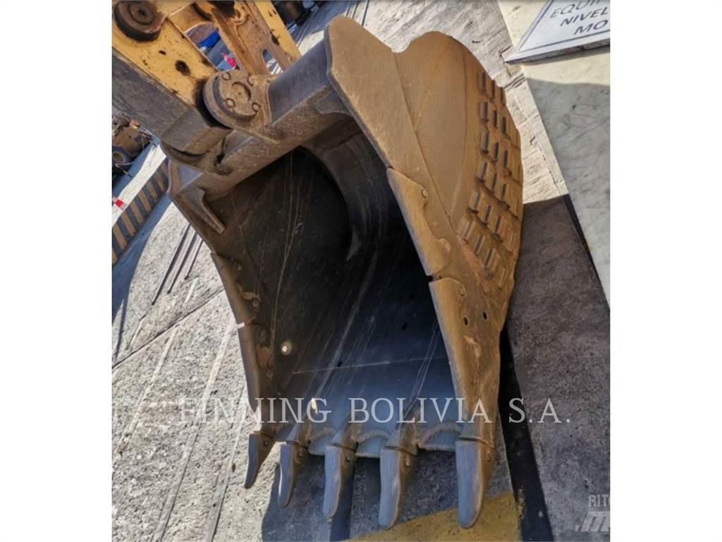 CAT 323-07 Εκσκαφείς με ερπύστριες