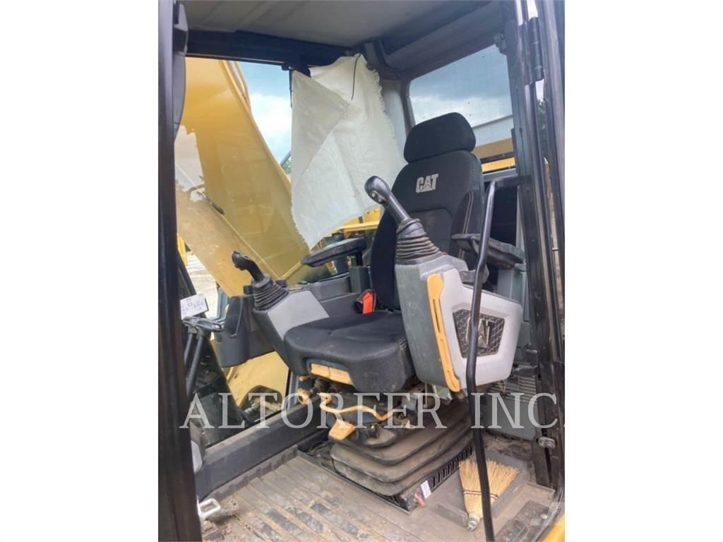 CAT 323-07 Εκσκαφείς με ερπύστριες