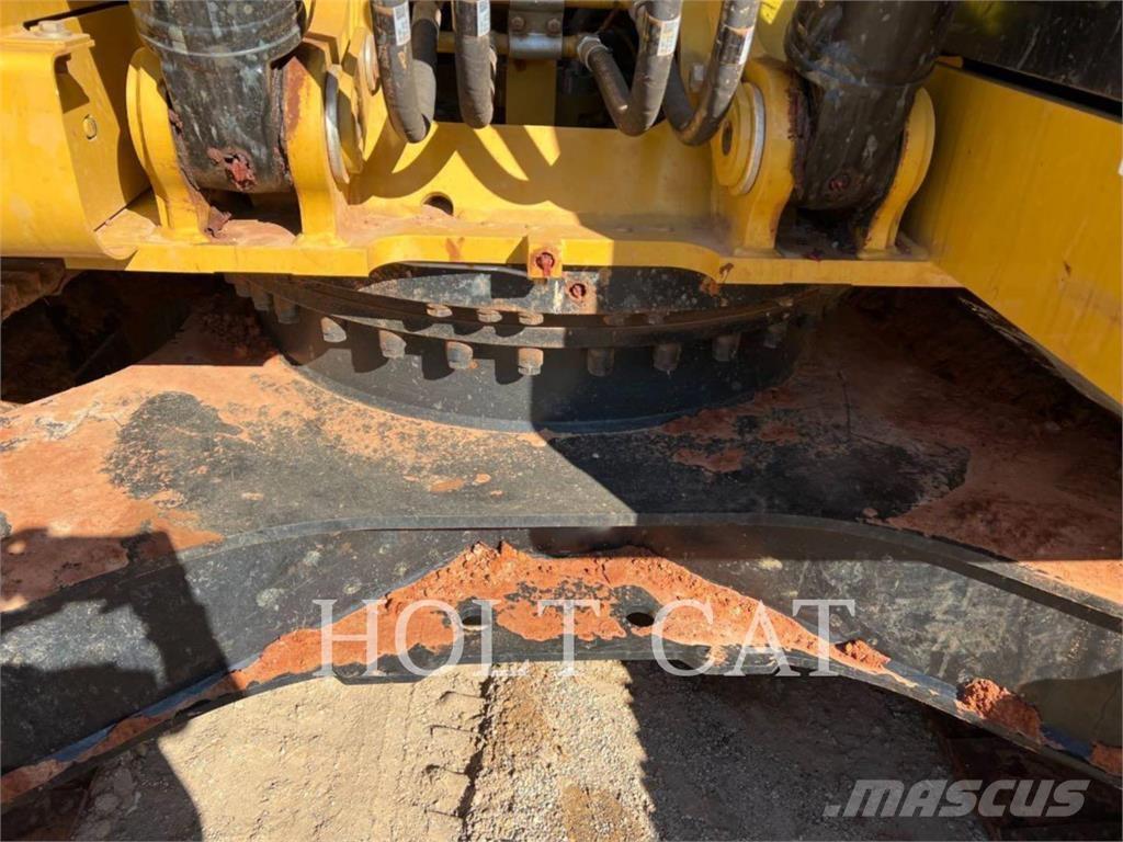 CAT 323 TC Εκσκαφείς με ερπύστριες