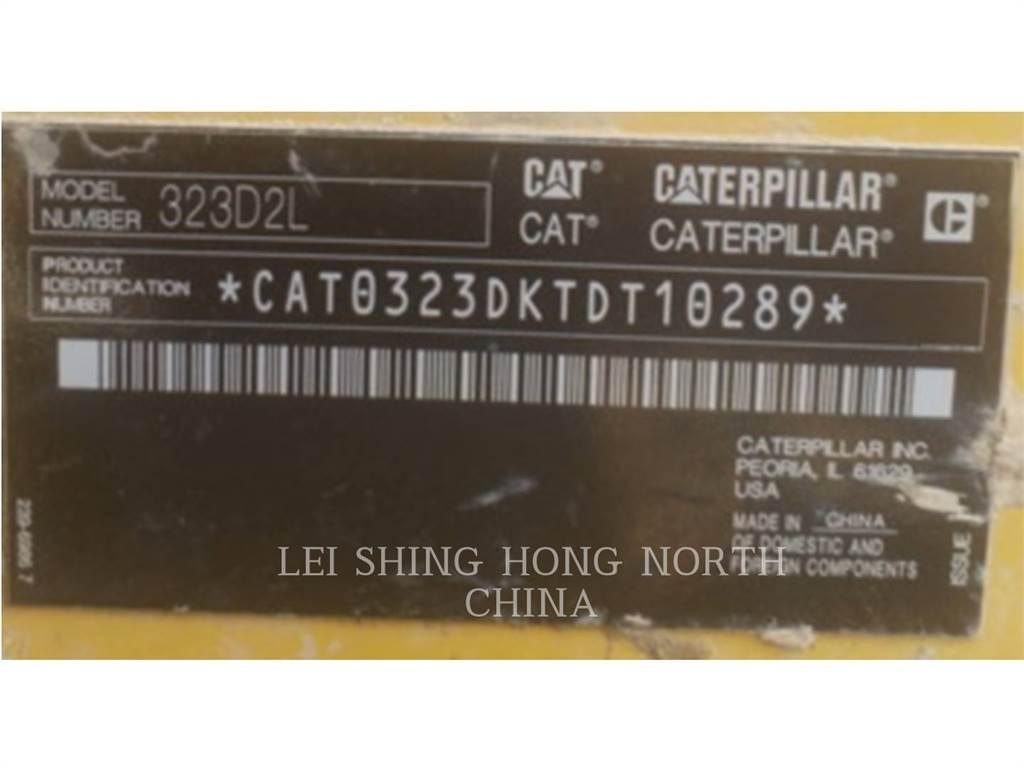 CAT 323D2L Εκσκαφείς με ερπύστριες