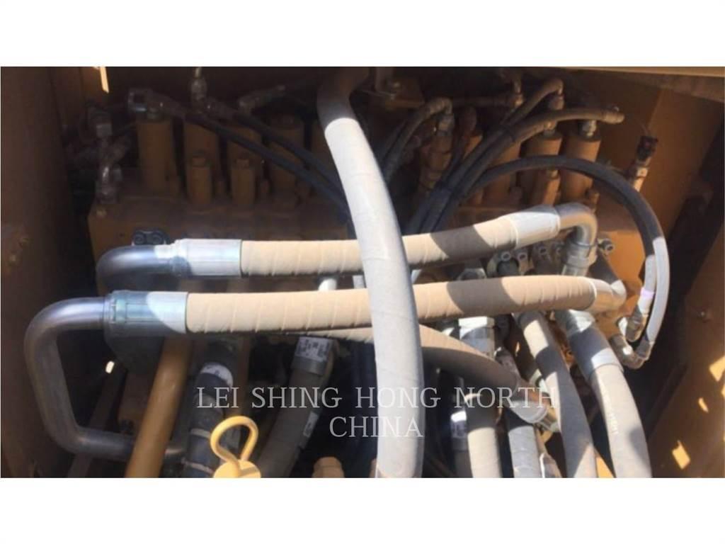 CAT 323D2L Εκσκαφείς με ερπύστριες