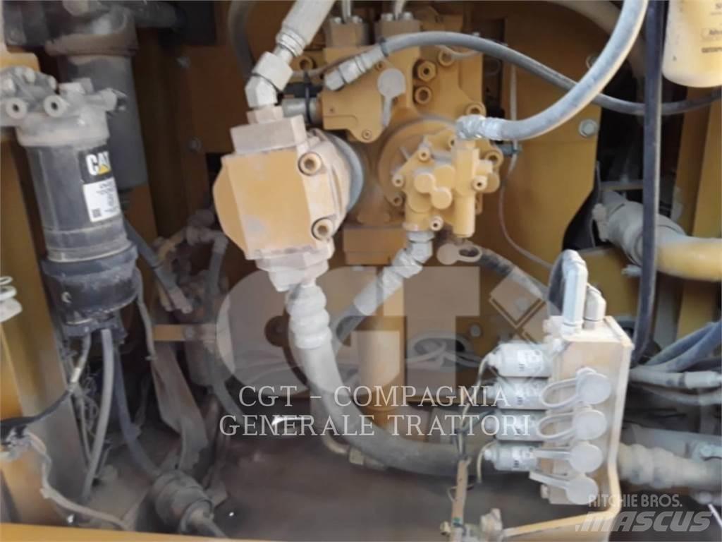 CAT 323F Εκσκαφείς με ερπύστριες