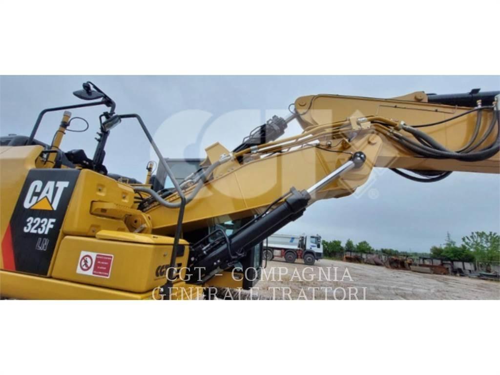 CAT 323F Εκσκαφείς με ερπύστριες