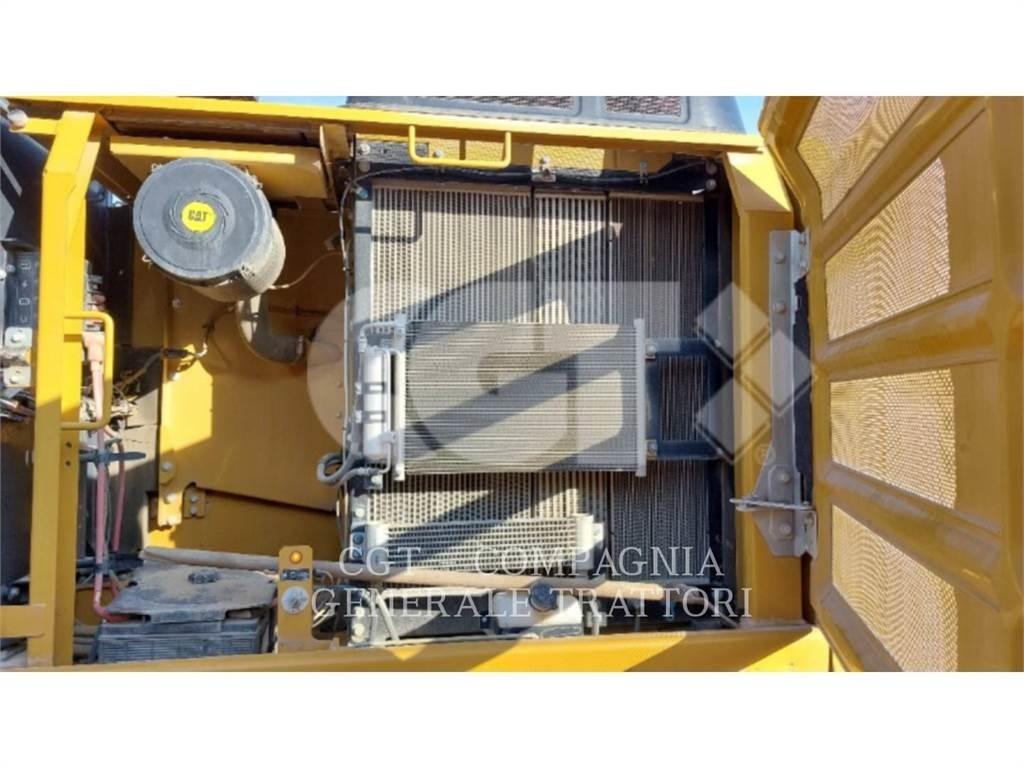 CAT 323F Εκσκαφείς με ερπύστριες