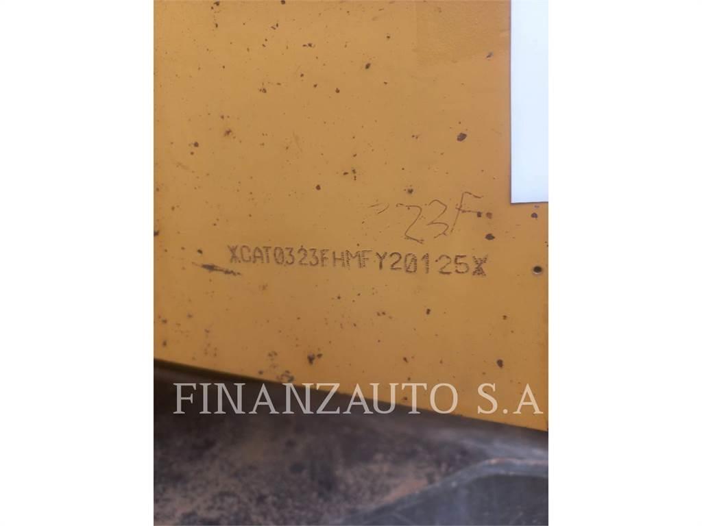 CAT 323F Εκσκαφείς με ερπύστριες