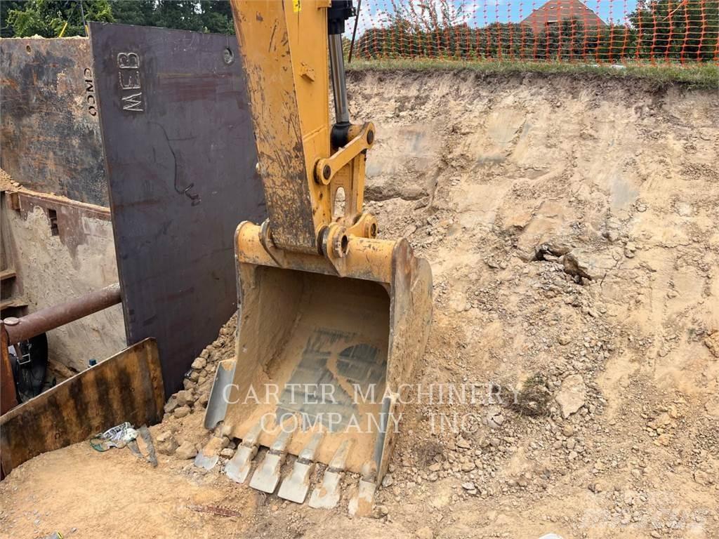 CAT 323FL Εκσκαφείς με ερπύστριες
