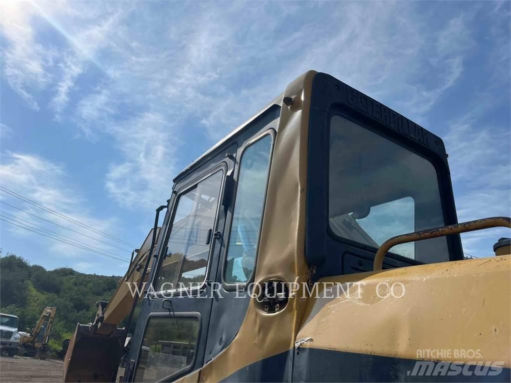 CAT 325 Εκσκαφείς με ερπύστριες